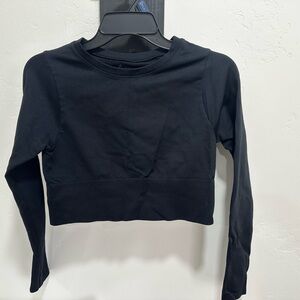 Aerie Black Long Sleeve Crop Top sz M